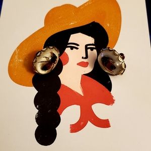 1950s Honey Bee Gold Earrings